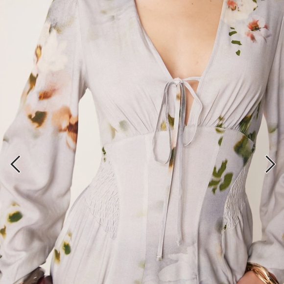 ASOS v-neck long sleeve midi dress - Picture 5 of 9